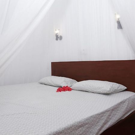 Bed and Breakfast Vivid Lanka Бентота Экстерьер фото