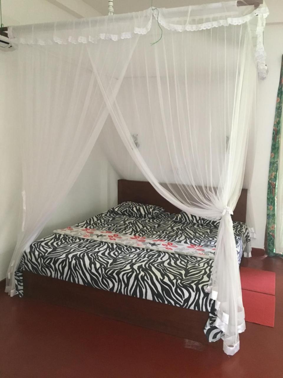 Bed and Breakfast Vivid Lanka Бентота Экстерьер фото
